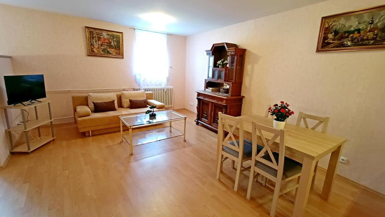 Stubsi With Colonnade View Apartment Karlovy Vary