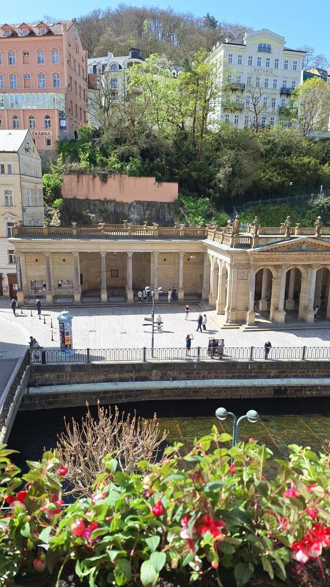Stubsi With Colonnade View Apartment Karlovy Vary